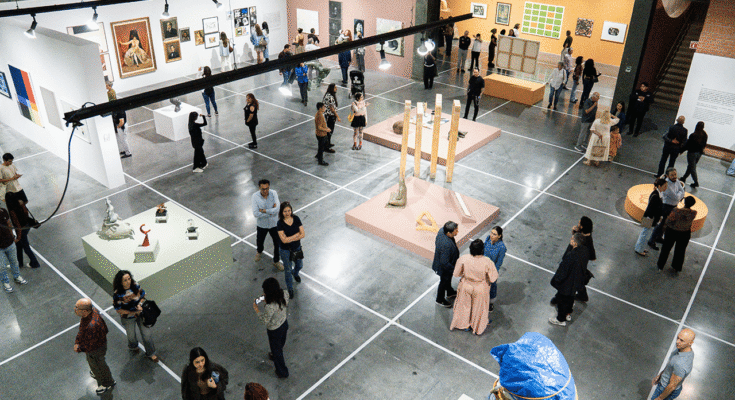 Conarte reúne a 96 artistas en Habitar lo Público, reviviendo el patrimonio artístico de Nuevo León con obras destacadas.