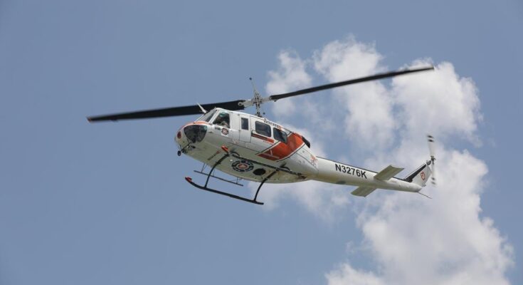 Un incendio en Galeana activa la respuesta de 85 brigadistas y dos helicópteros en protección de la comunidad.