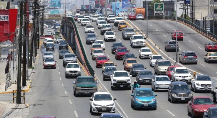 En menos de tres años, el parque vehicular de Nuevo León ha crecido significativamente, superando las 540 mil unidades.