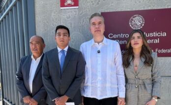 La cantante Karina se enfrenta a una inhabilitación y servicio social tras un acuerdo judicial por un monto significativo.