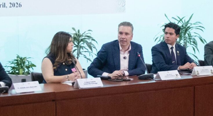 El senador Waldo Fernández subraya la relevancia de México en la economía de EUA durante un foro sobre el T-MEC.