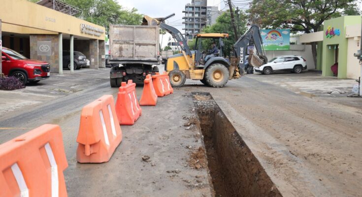 La paraestatal AyD mejora la infraestructura sanitaria con la renovación de 24 kilómetros de drenaje en diversas localidades.