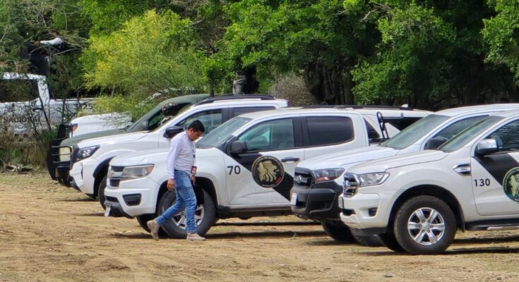 Un operativo exhaustivo busca a un desaparecido en Santiago, utilizando equipos especializados y colaboración canina.