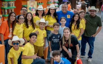 Más de 12 mil personas disfrutaron del Mercado Hecho en Nuevo León, un evento que impulsa a emprendedores locales.