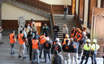 Más de 394,000 personas participaron en un simulacro en Nuevo León, destacando la importancia de la seguridad civil.