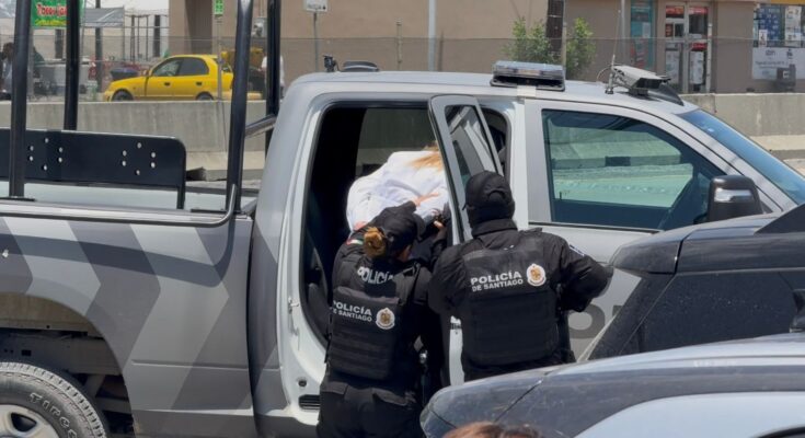 Una mujer fue arrestada tras robar 12 millones de pesos a una víctima anciana, un caso alarmante sobre el fraude.