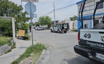 Un ataque armado en Ciénega resultó en cinco muertes, las autoridades realizan un cateo para esclarecer los hechos.