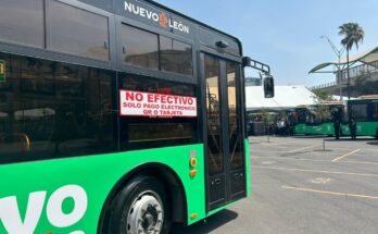 Mejora la conectividad en Nuevo León con la incorporación de 21 nuevos camiones en las rutas 198 y 109.