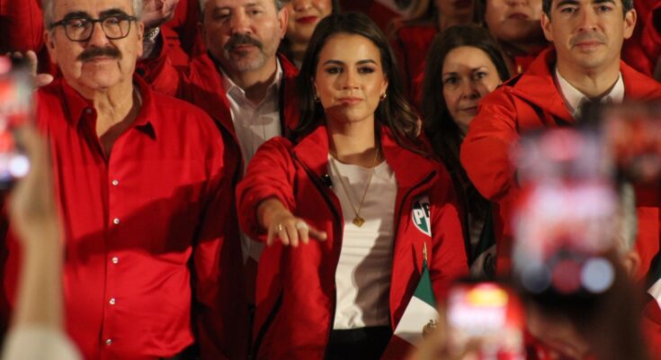 Lorena de la Garza asume su cargo como Defensora de Monterrey, enfocándose en el bienestar de las familias regiomontanas.