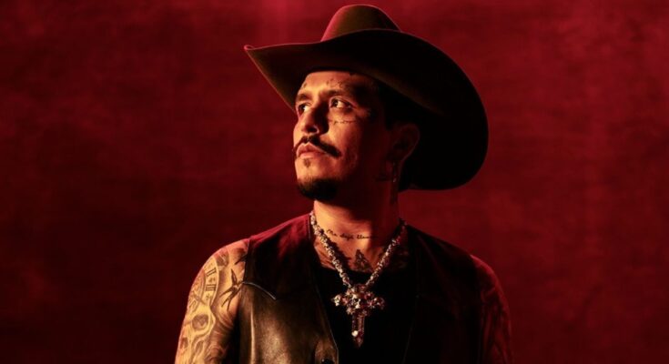 El famoso artista Christian Nodal ha postergado sus shows en Chile y eliminado su cuenta de Instagram tras controversias recientes.