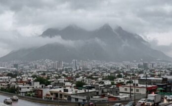 Las lluvias y granizo pronosticados impactarán eventos culturales en el área metropolitana este domingo. ¡Infórmate!