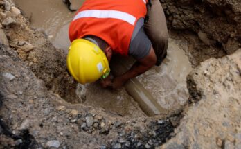 Con una notable eficiencia, Agua y Drenaje resuelve el 98% de los reportes de fugas en menos de 48 horas.