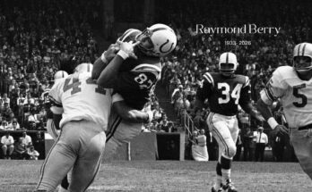 Raymond Berry, considerado uno de los receptores más confiables en la NFL, ha fallecido a los 93 años.