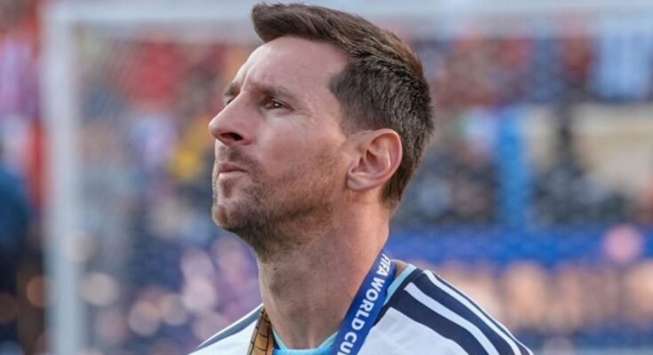 Lionel Messi se pronuncia en redes sociales sobre la difícil derrota en la final del Mundial y agradece el apoyo.