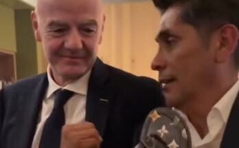 Jorge Campos sorprende al agradecer a Gianni Infantino por un regalo inusual y exclusivo: chanclas de lujo.