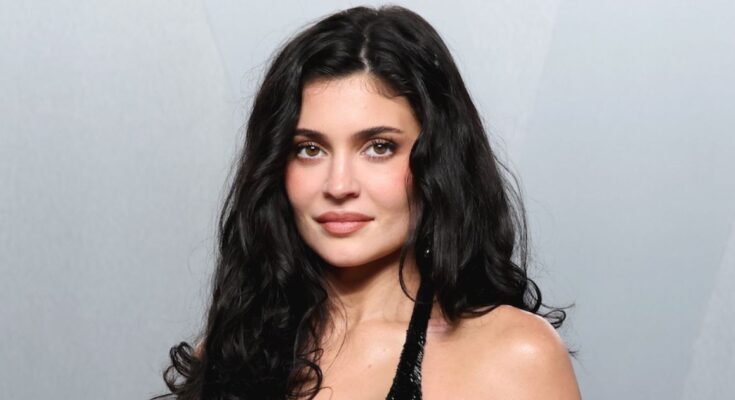 Una ex chef privada acusa a Kylie Jenner de perder su embarazo debido a condiciones laborales inhumanas. Conoce más sobre este caso.