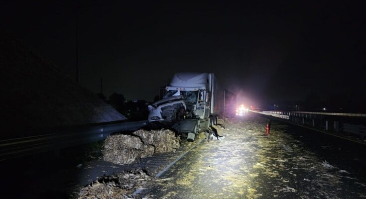 Consulta aquí las últimas noticias sobre bloqueos y tráfico en la autopista México-Querétaro para evitar retrasos.
